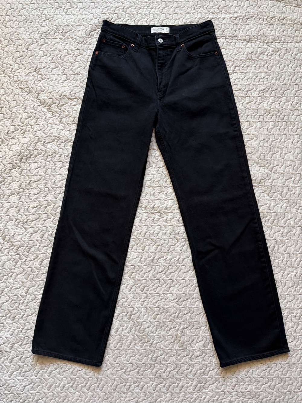 Abercrombie & Fitch Women’s 90s Relaxed Jeans Size 29 Long (32) Black High Rise